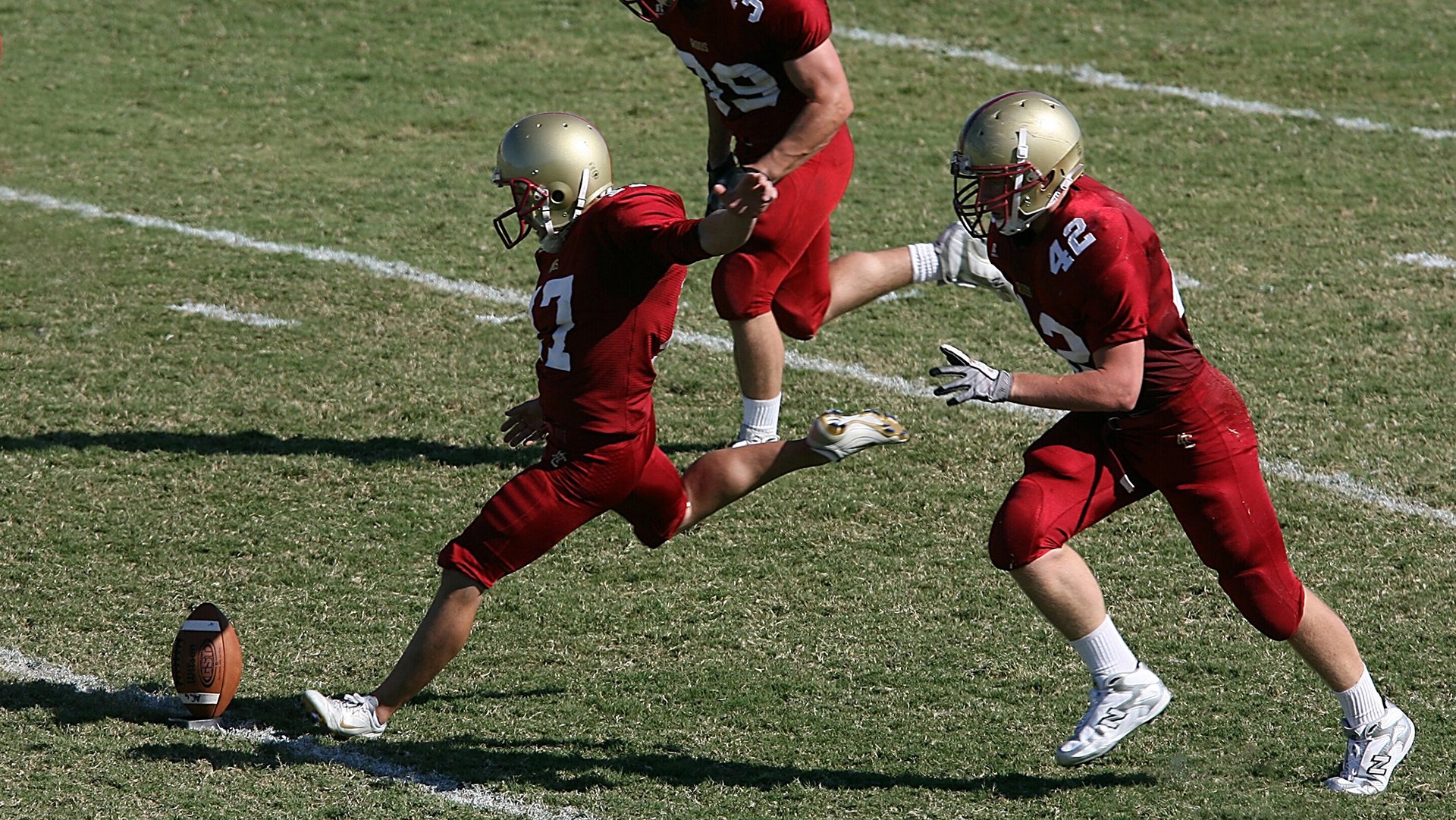 《技术革新：AI助阵推动电竞比赛提升体验》，技术革新项目及获奖情况